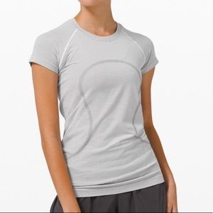 Lululemon Swiftly Tech 2.0 Short Sleeve size 6